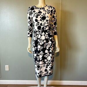 NWT Maggy London black and white dress, Size Small